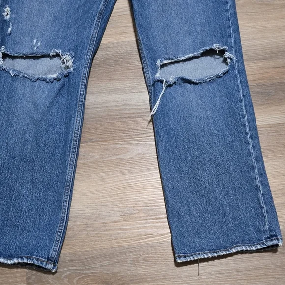 Abercrombie & Fitch The 90's Baggy Low Rise Busted Knee Women's Jeans Size 28 - Picture 5 of 14